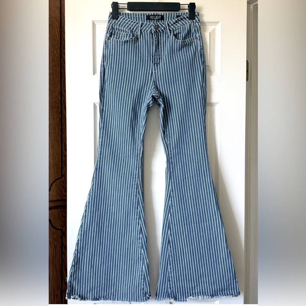 Judy Blue Flare Leg High Waist Jeans Women Size 27 Bell Bottom Western Festival - Picture 4 of 16
